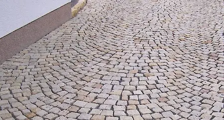 Bild in der Bildergallerie zu Sandsteinpflaster